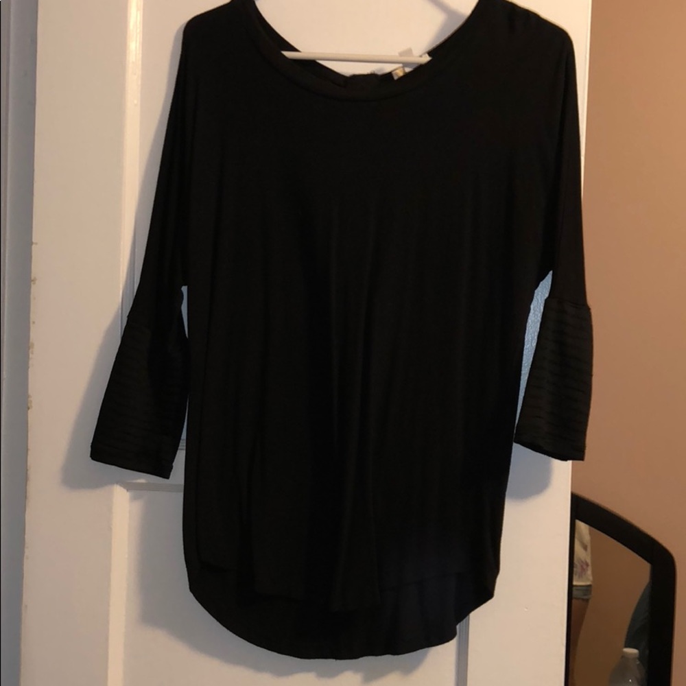 Black shirt